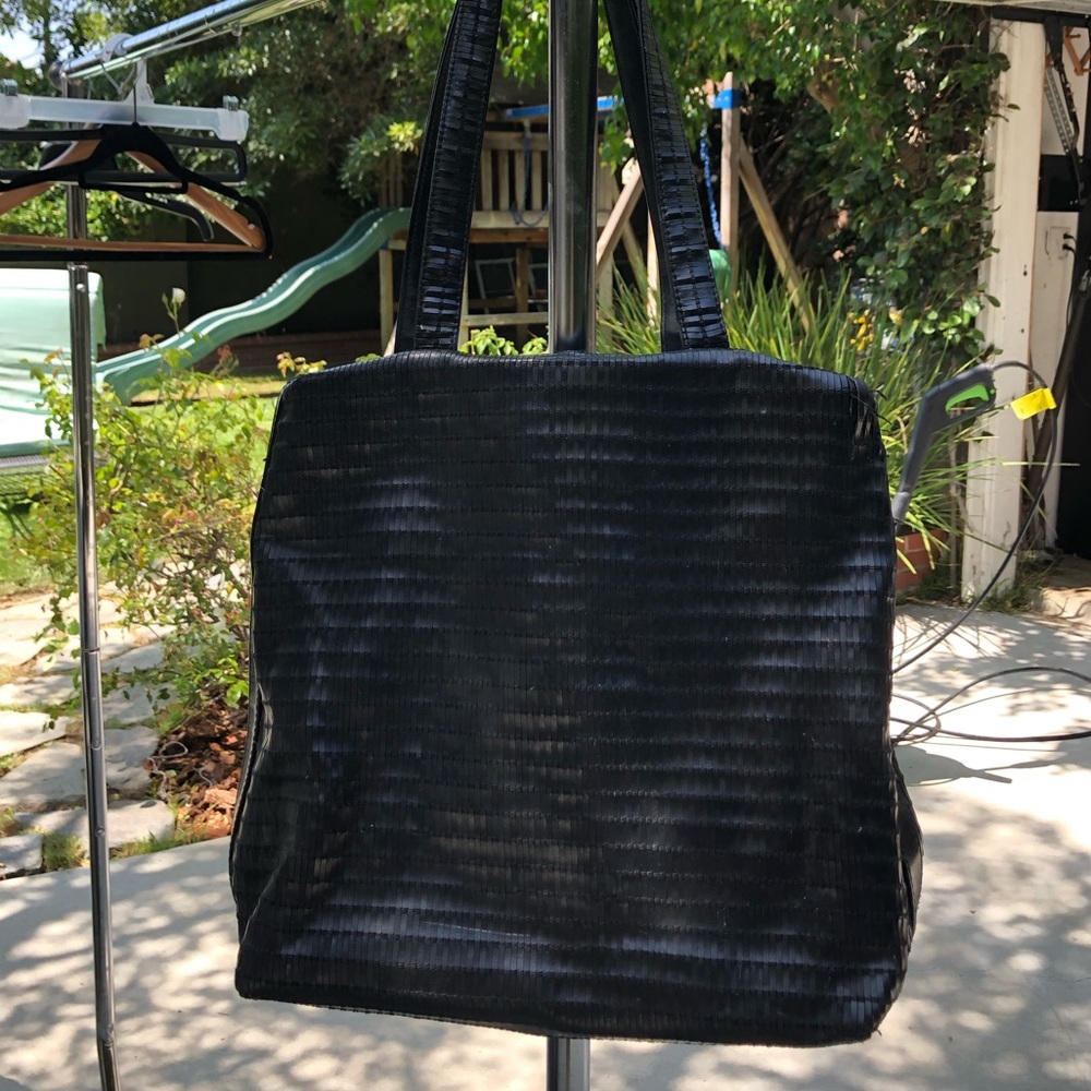 Jones New York black handbag